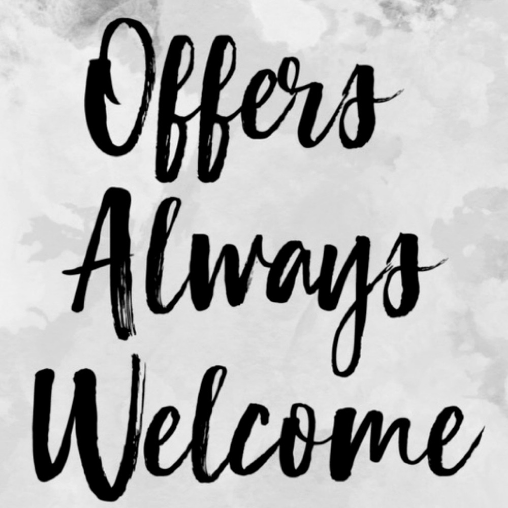 🥂🥂All offers are welcome!🤍🤍